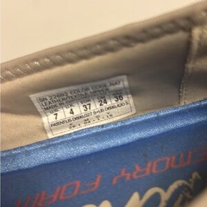 Sketchers size 7 slipons